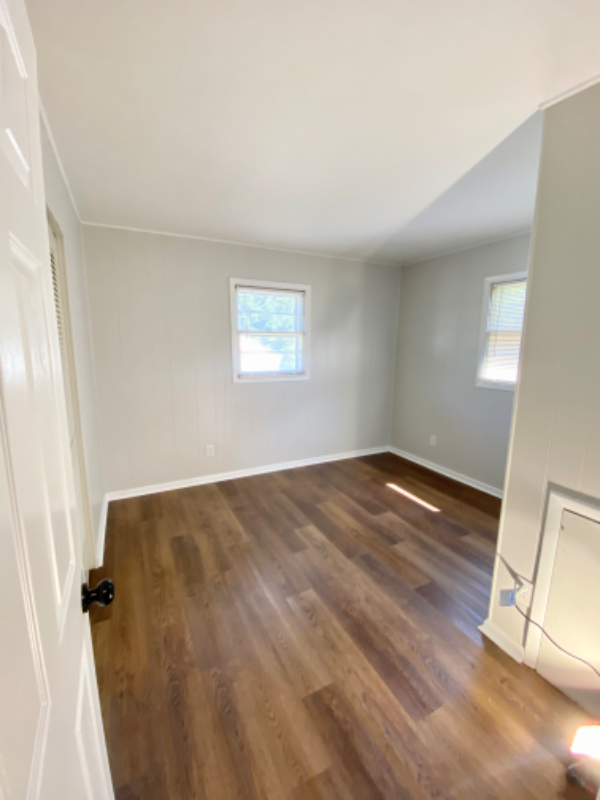 52 Old Manor Rd - Photo 5 of 11