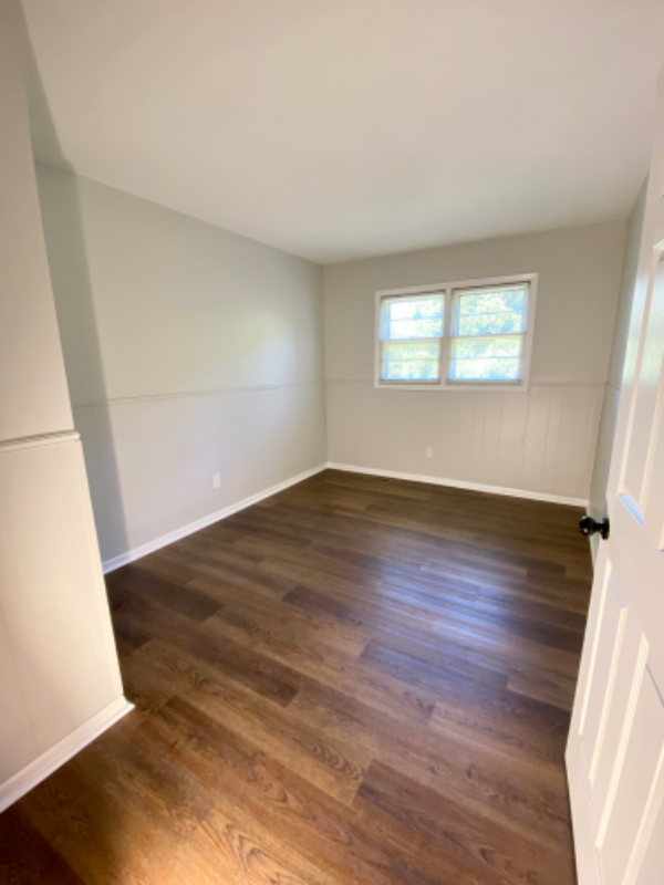 52 Old Manor Rd - Photo 7 of 11
