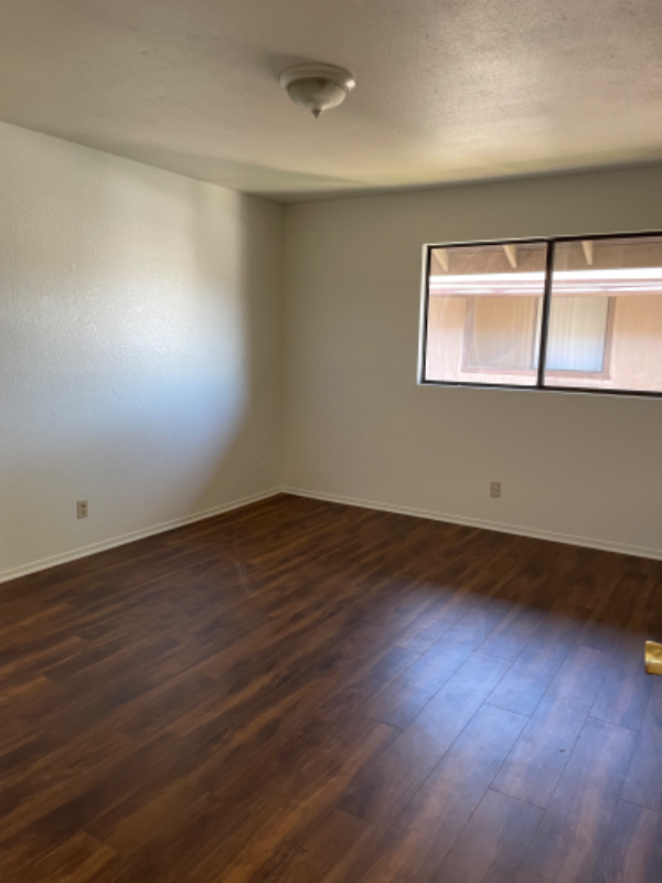 709 S Lincoln St #8 - Photo 2 of 13