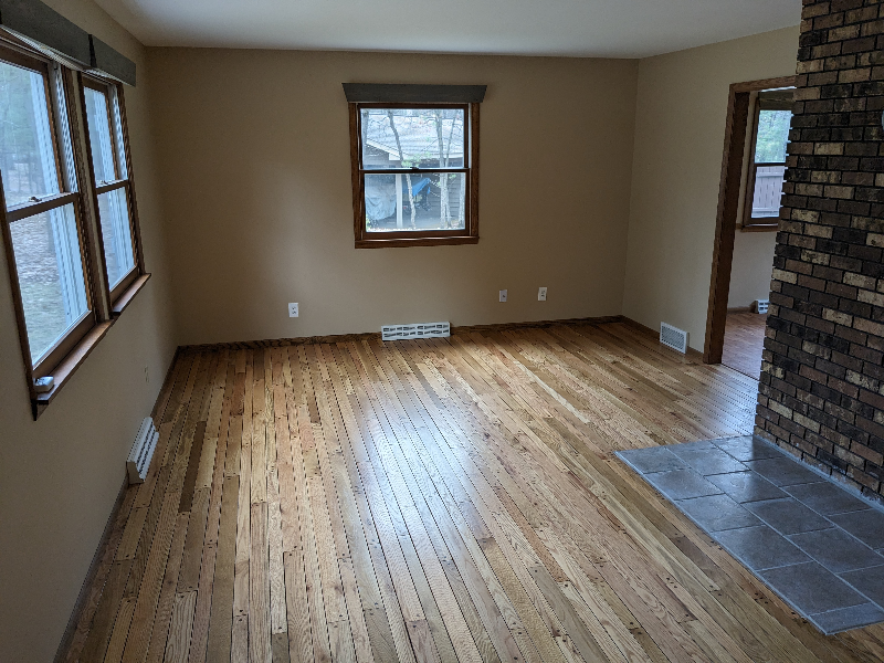 9815 Wintergreen Dr - Photo 6 of 28