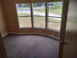 featured image of 120 Se Camelot Loop