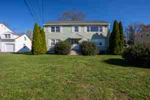featured image of 272 Hunyadi Ave