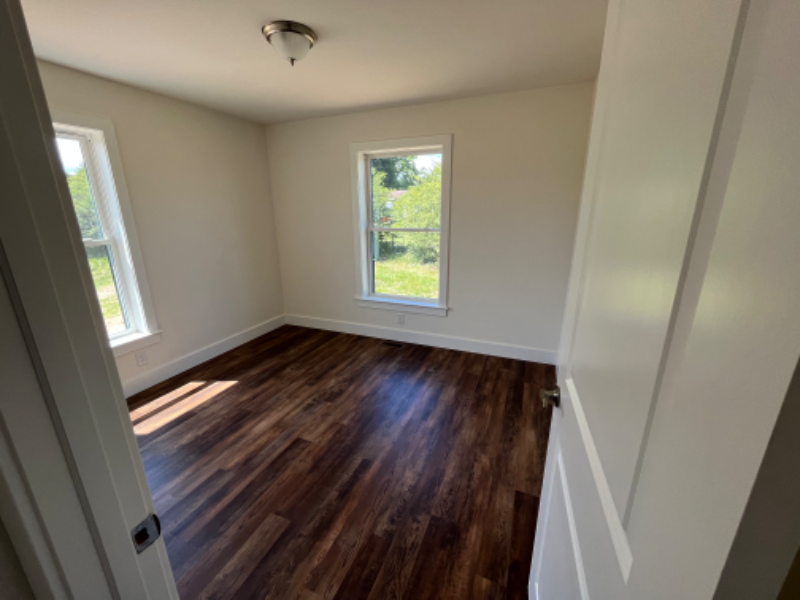 208 Hogan Rd - Photo 2 of 8