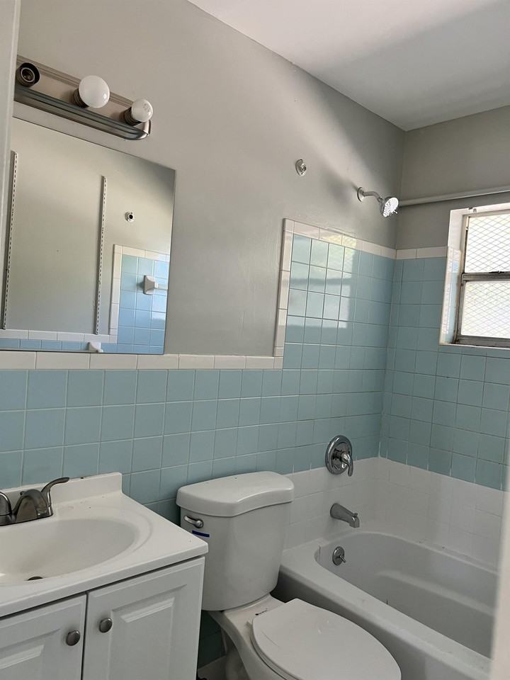 1910 Juanita Ave #1 - Photo 3 of 8