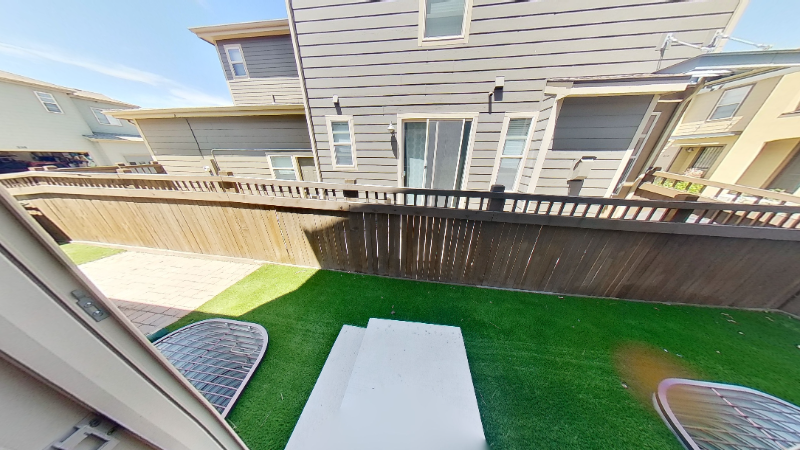 523 S Vance Ct - Photo 2 of 30