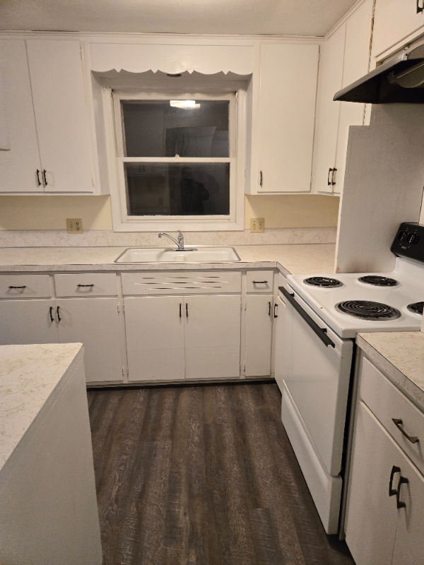 513 N Oak Ave #1-2 - Photo 2 of 18