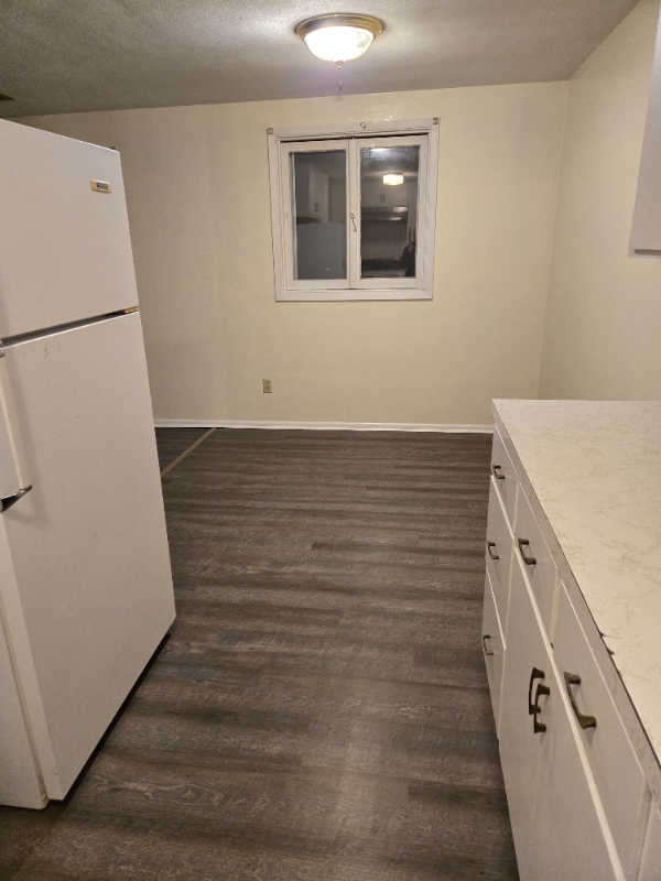 513 N Oak Ave #1-2 - Photo 3 of 18