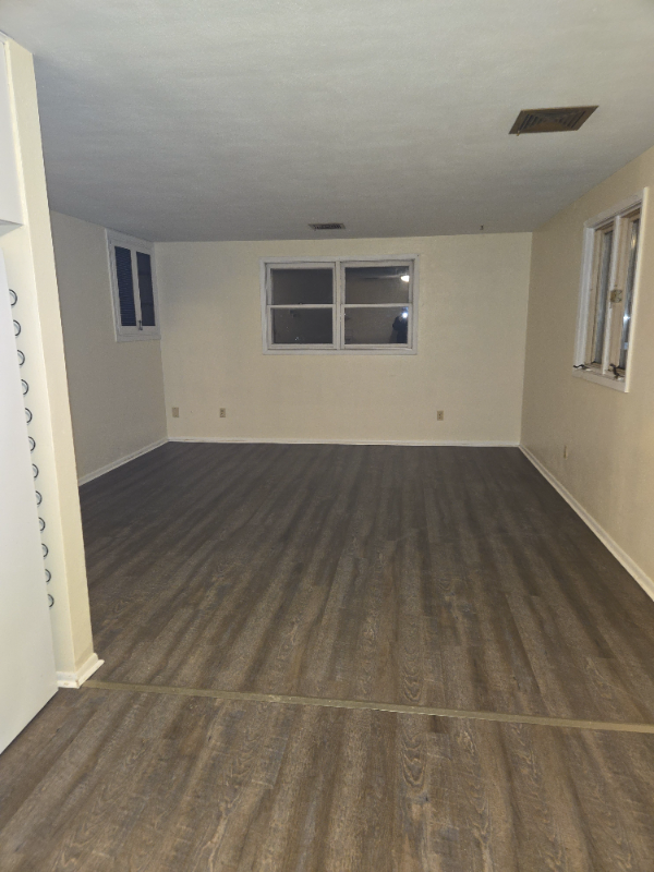 513 N Oak Ave #1-2 - Photo 4 of 18