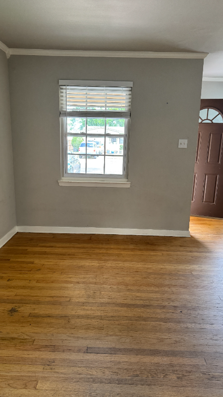 10932 Dunaway Dr - Photo 4 of 17