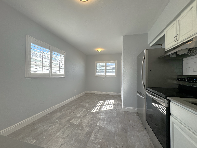 3038 25th St N - Photo 5 of 17
