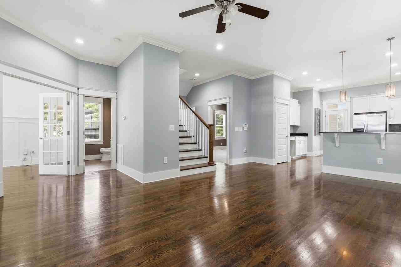 1007 Joseph Ave - Photo 3 of 20
