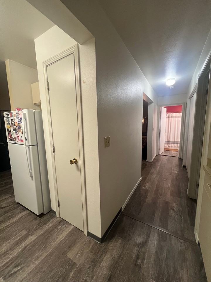 200 Nw Brandon Dr #2 - Photo 6 of 9