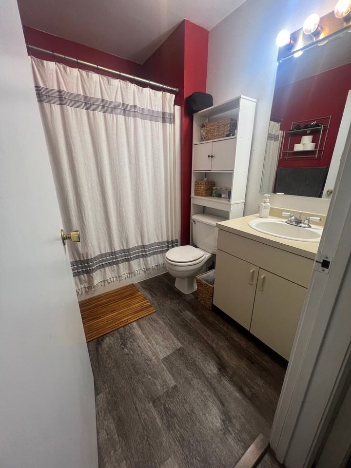 200 Nw Brandon Dr #2 - Photo 7 of 9