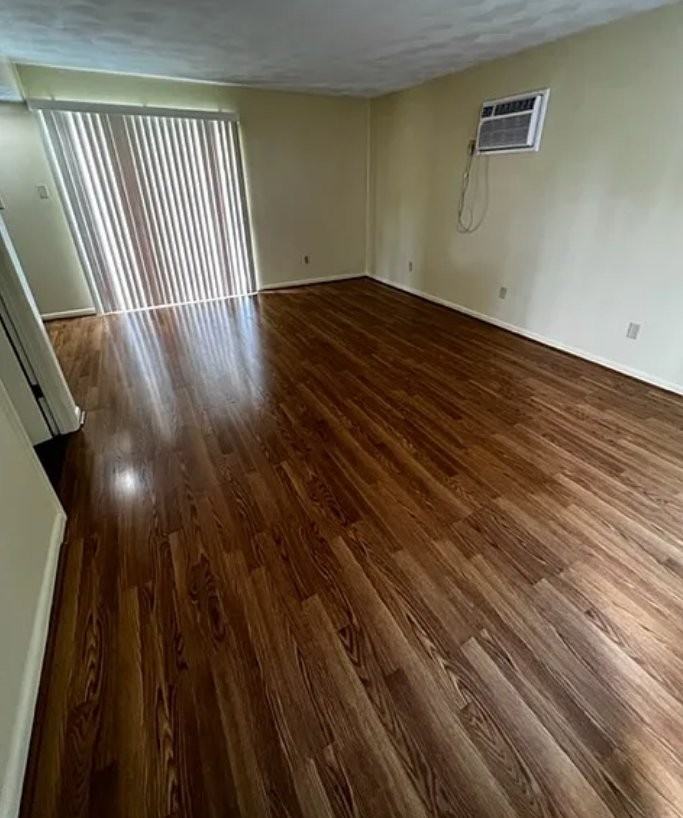 2526 E Dexter Ave - Photo 3 of 6