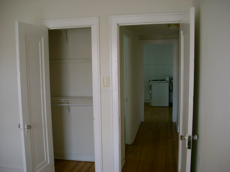 1942 N Whipple St #2R - Photo 5 of 10