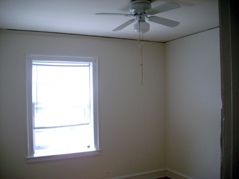 1942 N Whipple St #2R - Photo 6 of 10
