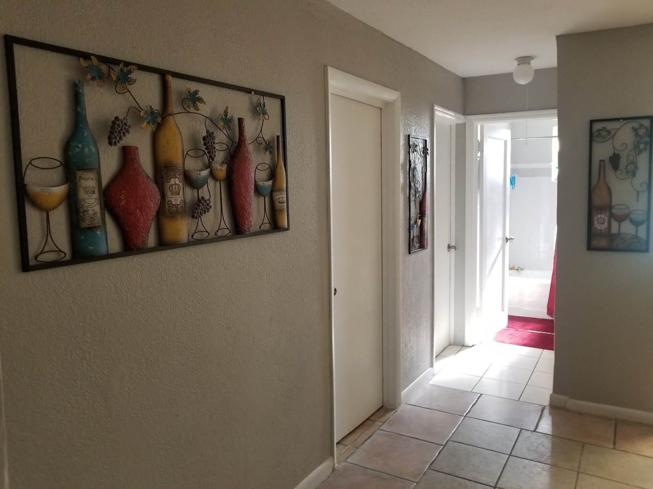 1069 W 30th St - Photo 6 of 9