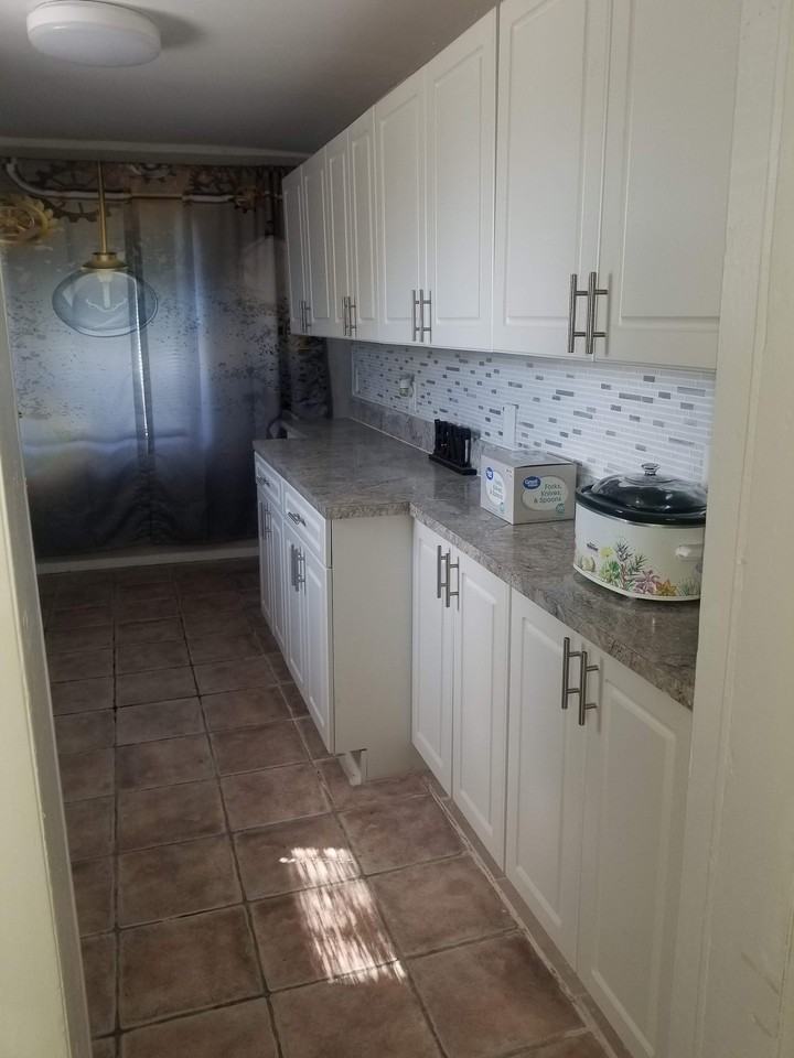 1069 W 30th St - Photo 7 of 9
