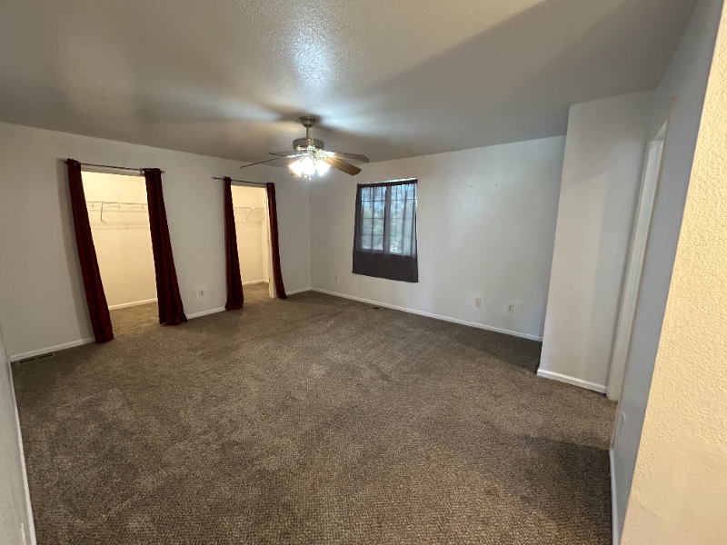 10116 Fairfax Ct - Photo 6 of 13