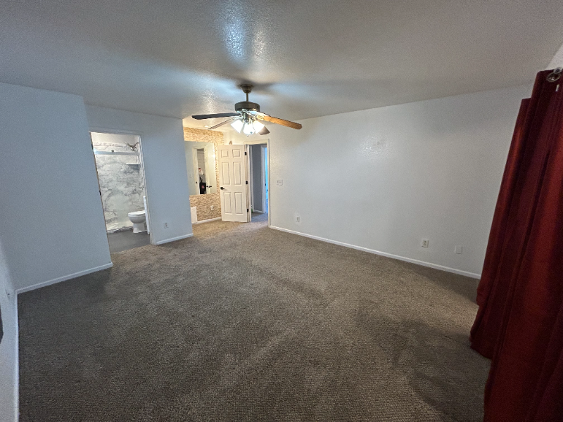 10116 Fairfax Ct - Photo 7 of 13