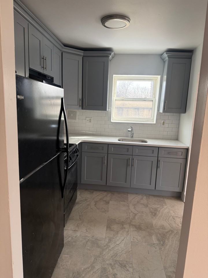 3550 Palmer Ave #2 - Photo 5 of 13