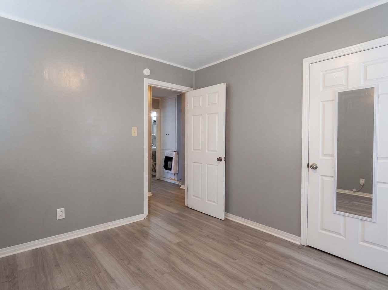 1148 Dudley Ln - Photo 6 of 12