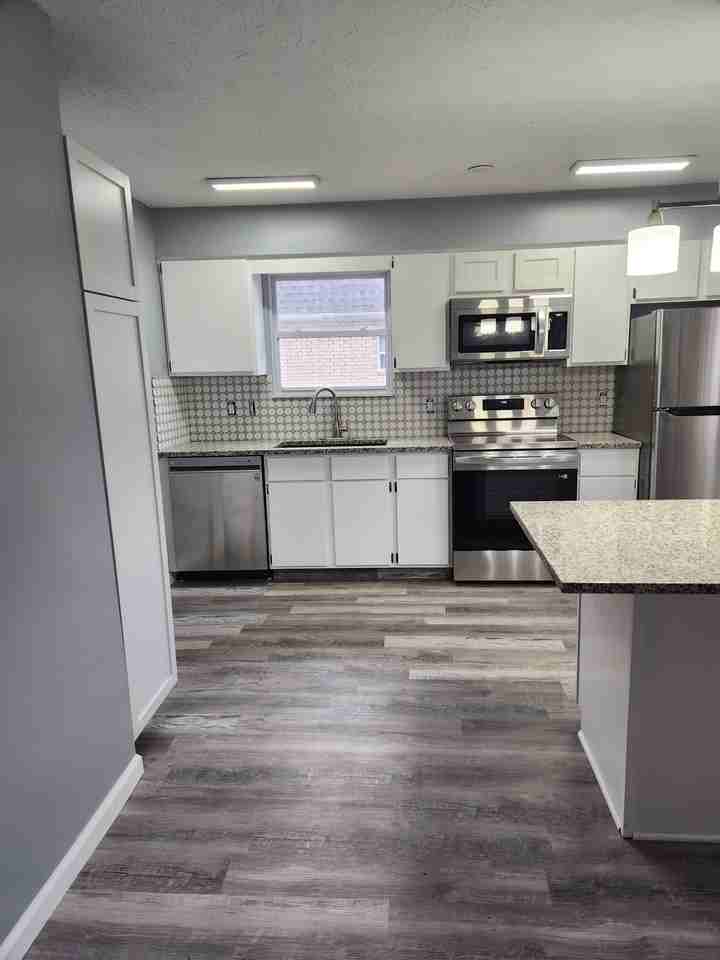 7426 West Blvd #3 - Photo 2 of 7