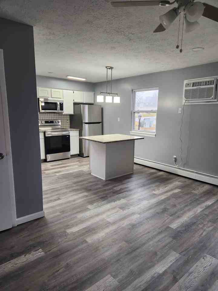 7426 West Blvd #3 - Photo 3 of 7