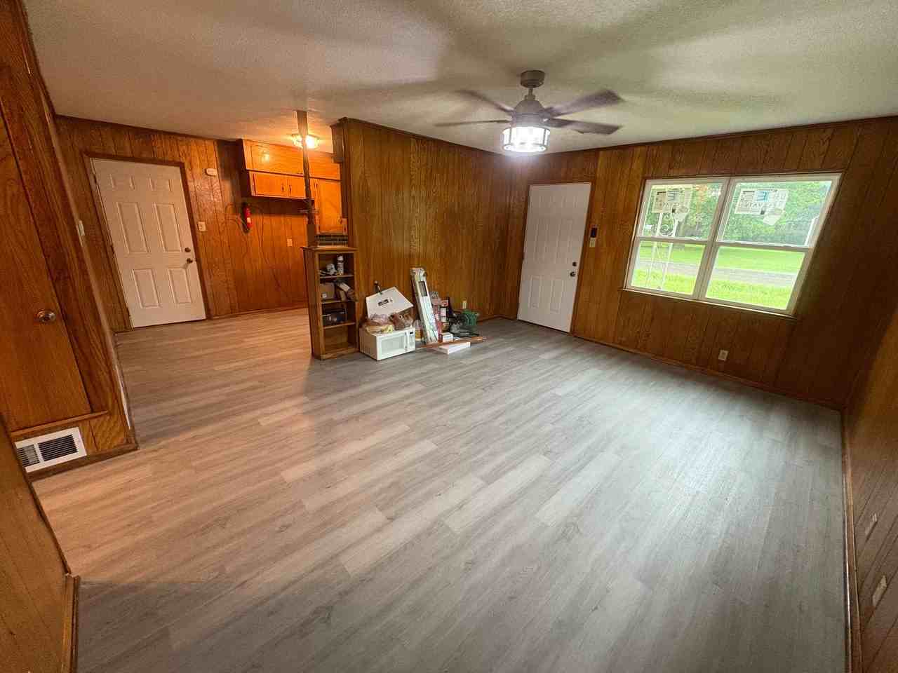 1503 S Jackson St - Photo 2 of 14