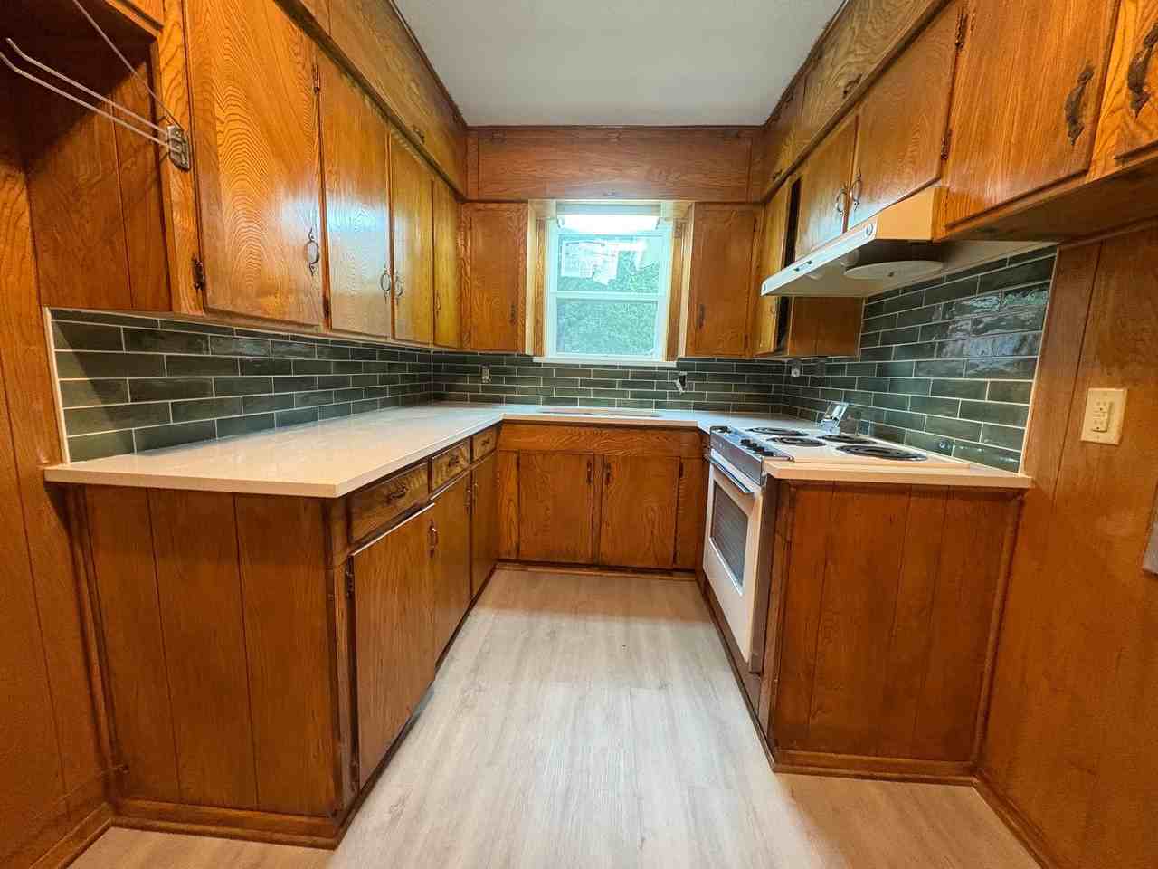 1503 S Jackson St - Photo 6 of 14