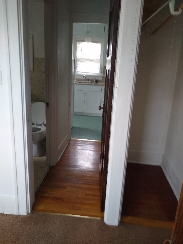 2400 S Henry St - Photo 6 of 13