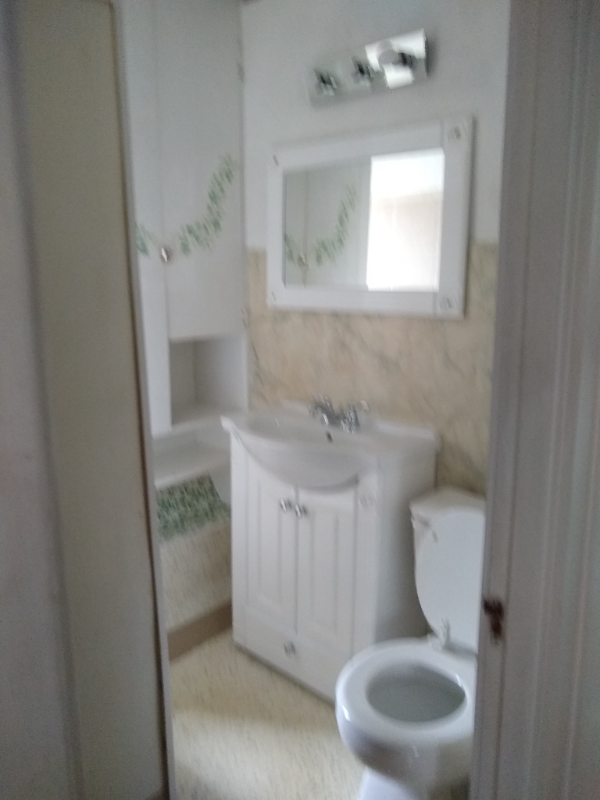 2400 S Henry St - Photo 7 of 13