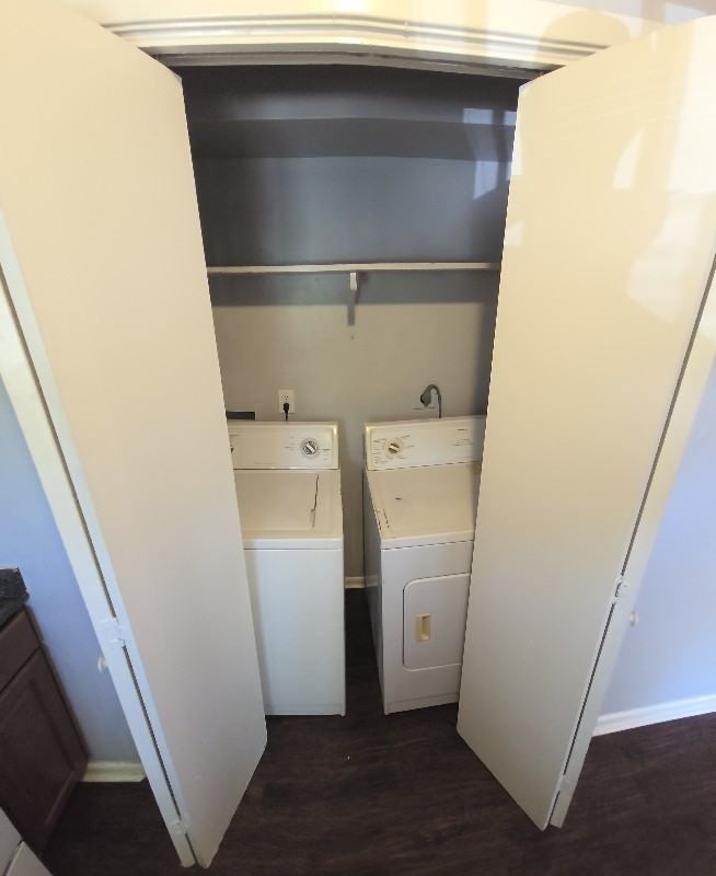 406 Manuel Dr #D - Photo 3 of 14