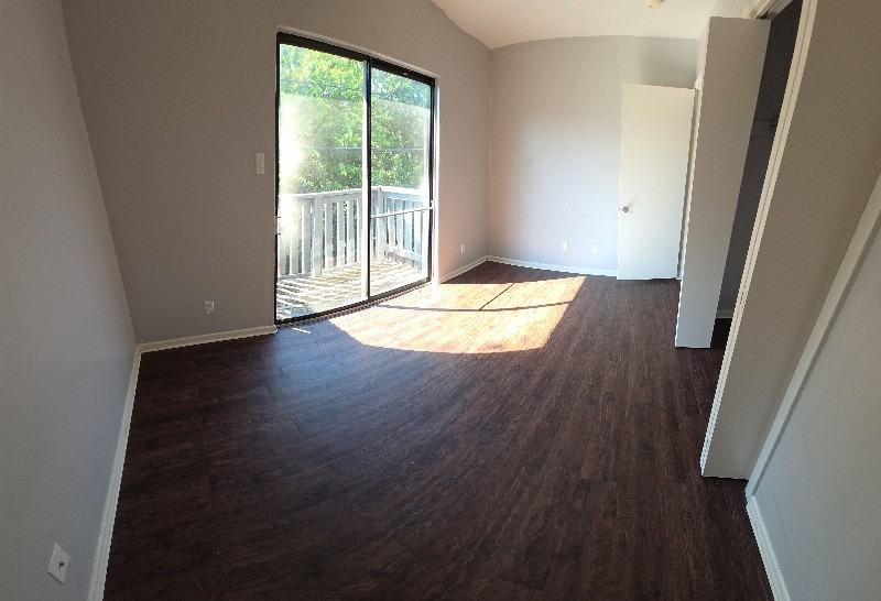 406 Manuel Dr #D - Photo 5 of 14