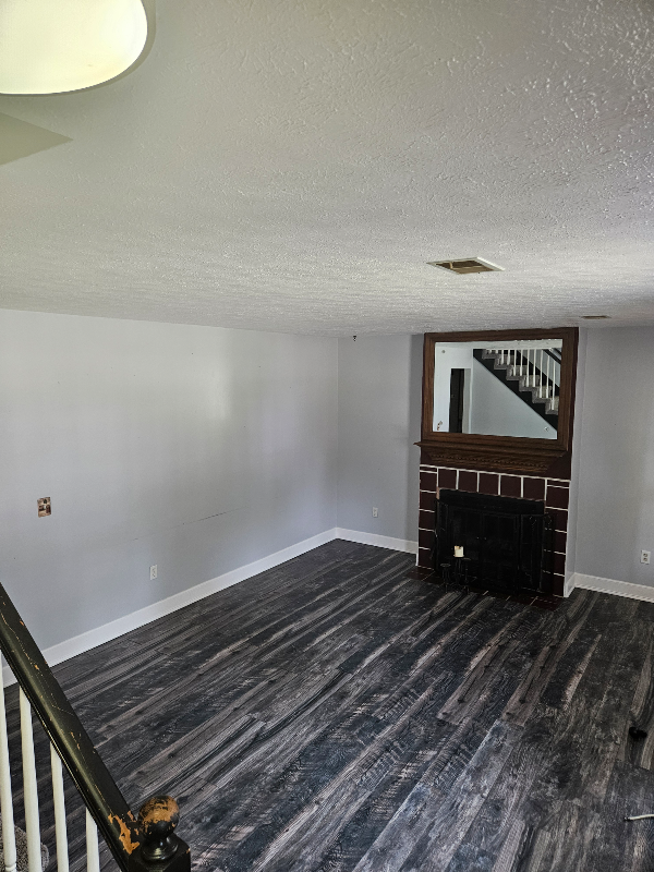 109 Arthur Ct - Photo 2 of 24