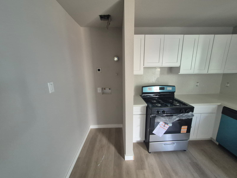 3268 Holman St #4 - Photo 7 of 10