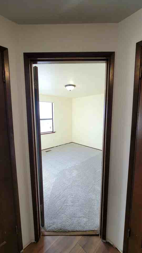 9905 157th St E - Photo 5 of 18