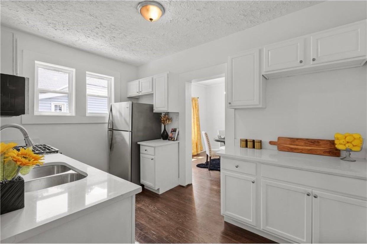 1192 Arlington Ave Sw - Photo 7 of 10