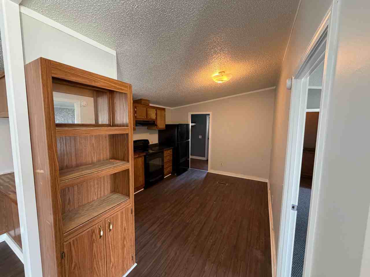 2611 Warhorse St - Photo 4 of 13