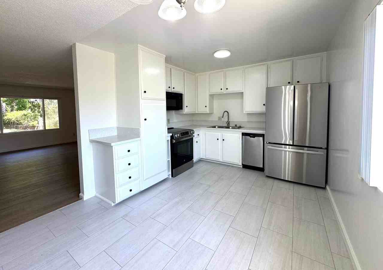 3922 Emerald St #73 - Photo 4 of 15
