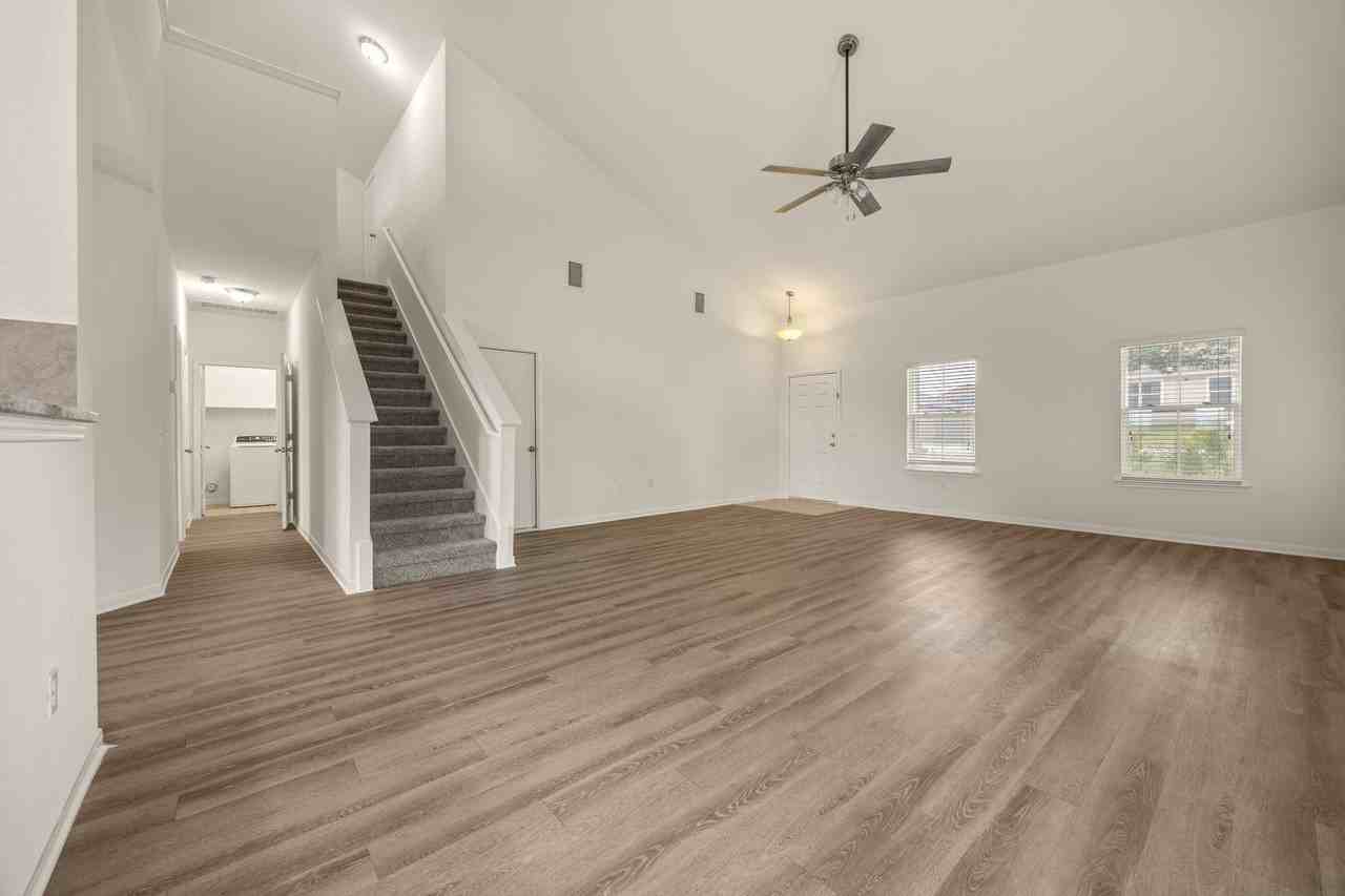 703 Liard River Rd - Photo 2 of 16