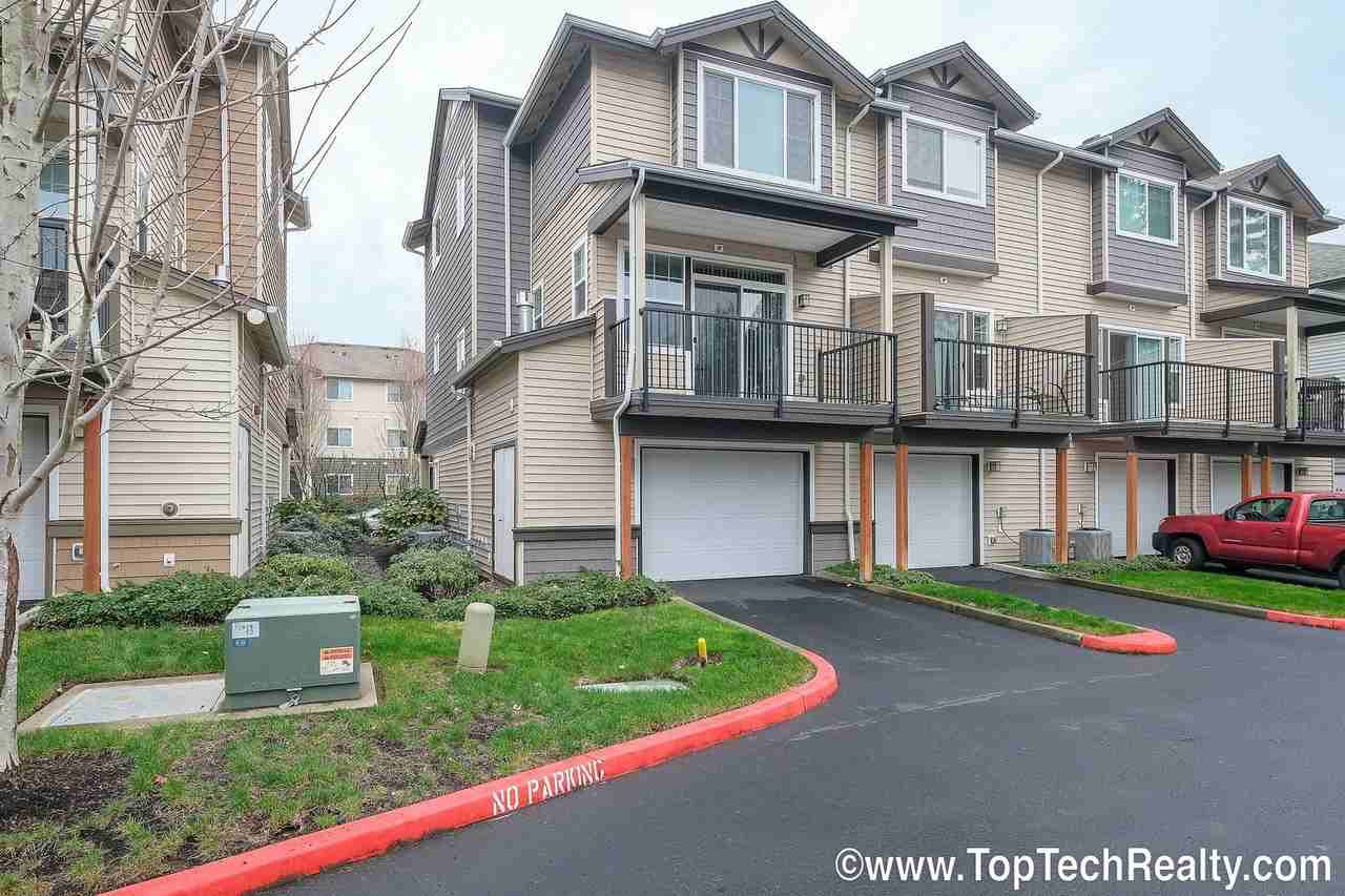 477 Ne Edgeway Dr - Photo 2 of 22