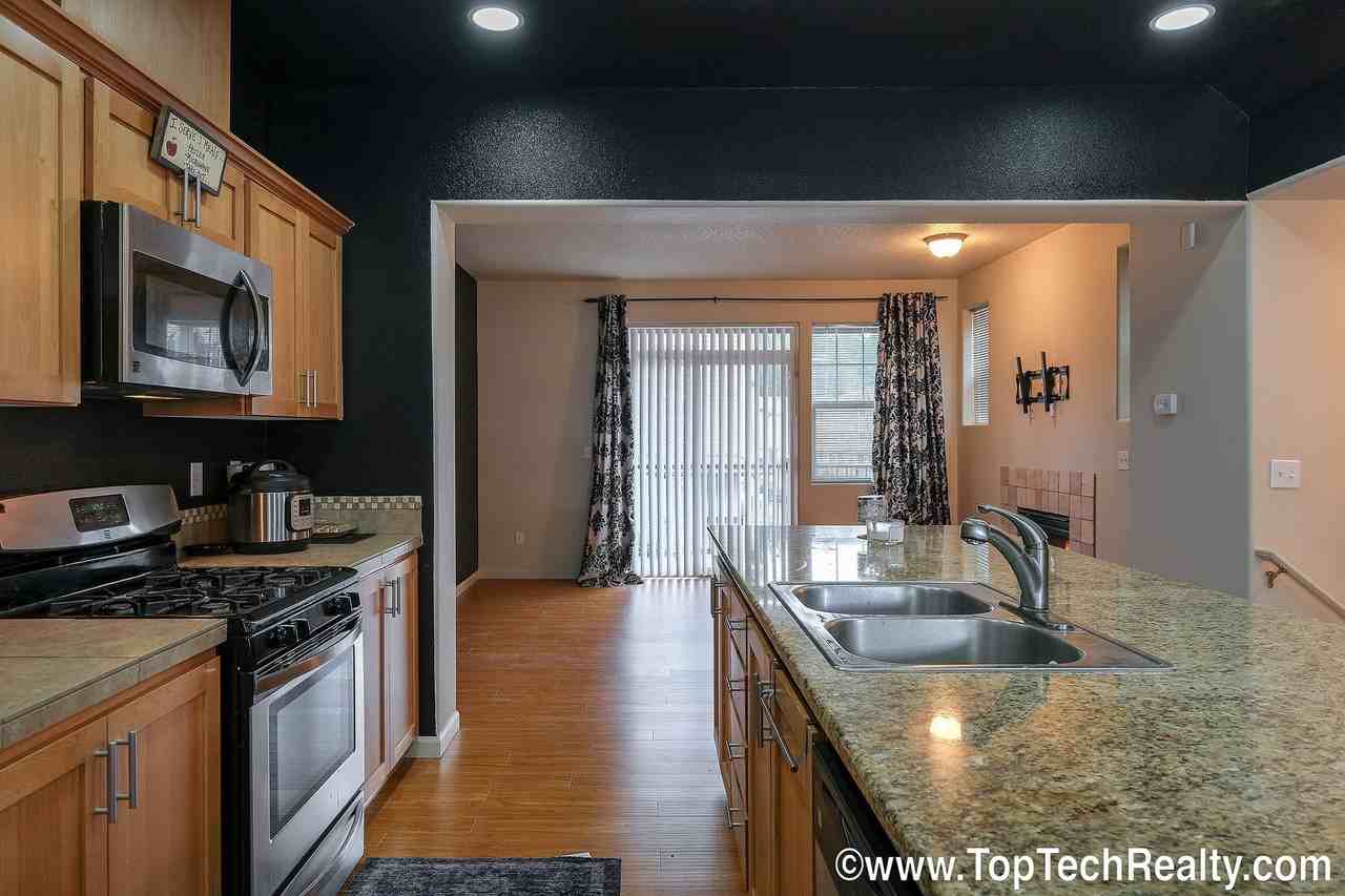 477 Ne Edgeway Dr - Photo 5 of 22