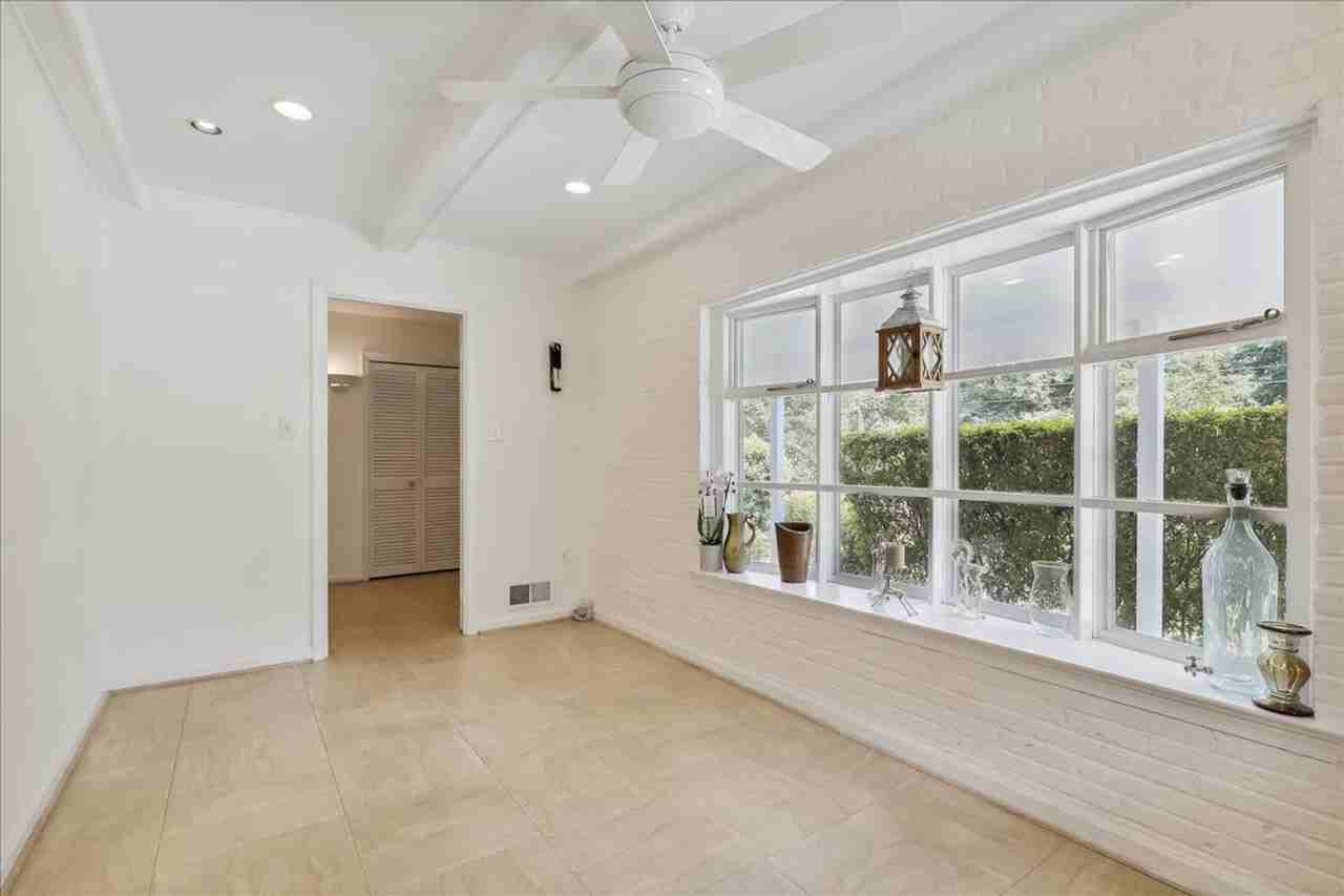 1397 Canterbury Way - Photo 5 of 50