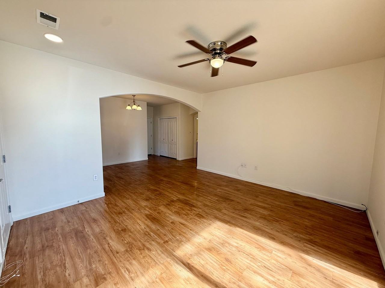 4675 Hahns Peak Dr - Photo 6 of 31