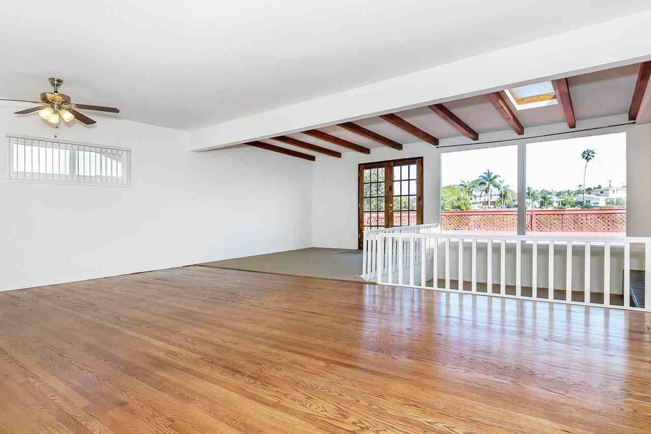 2171 Fairfield St - Photo 3 of 32
