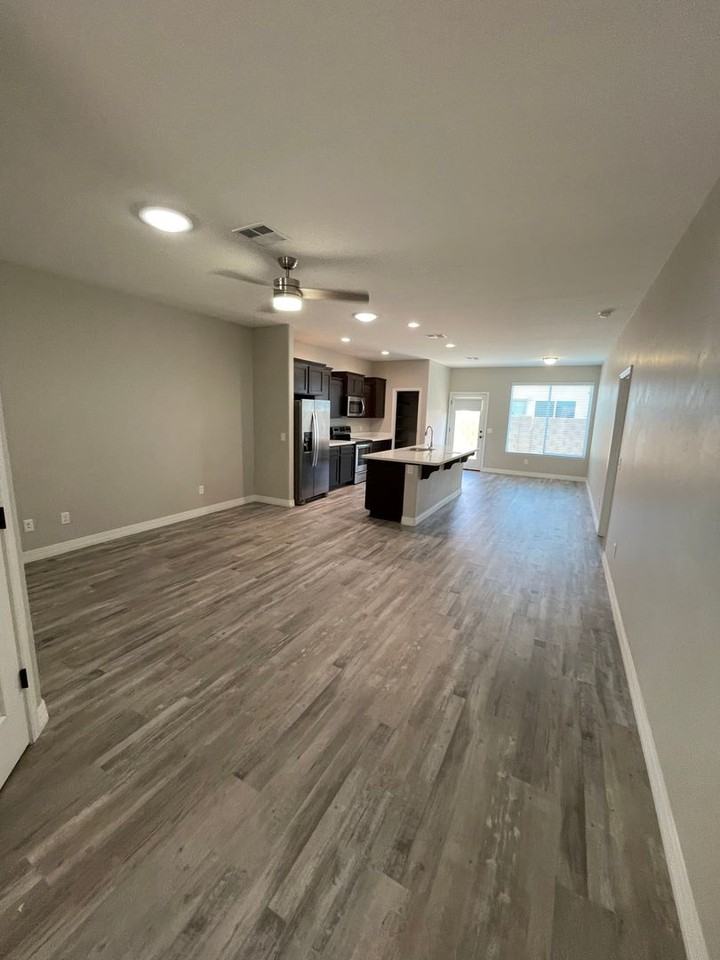 344 E Orchid St - Photo 5 of 19