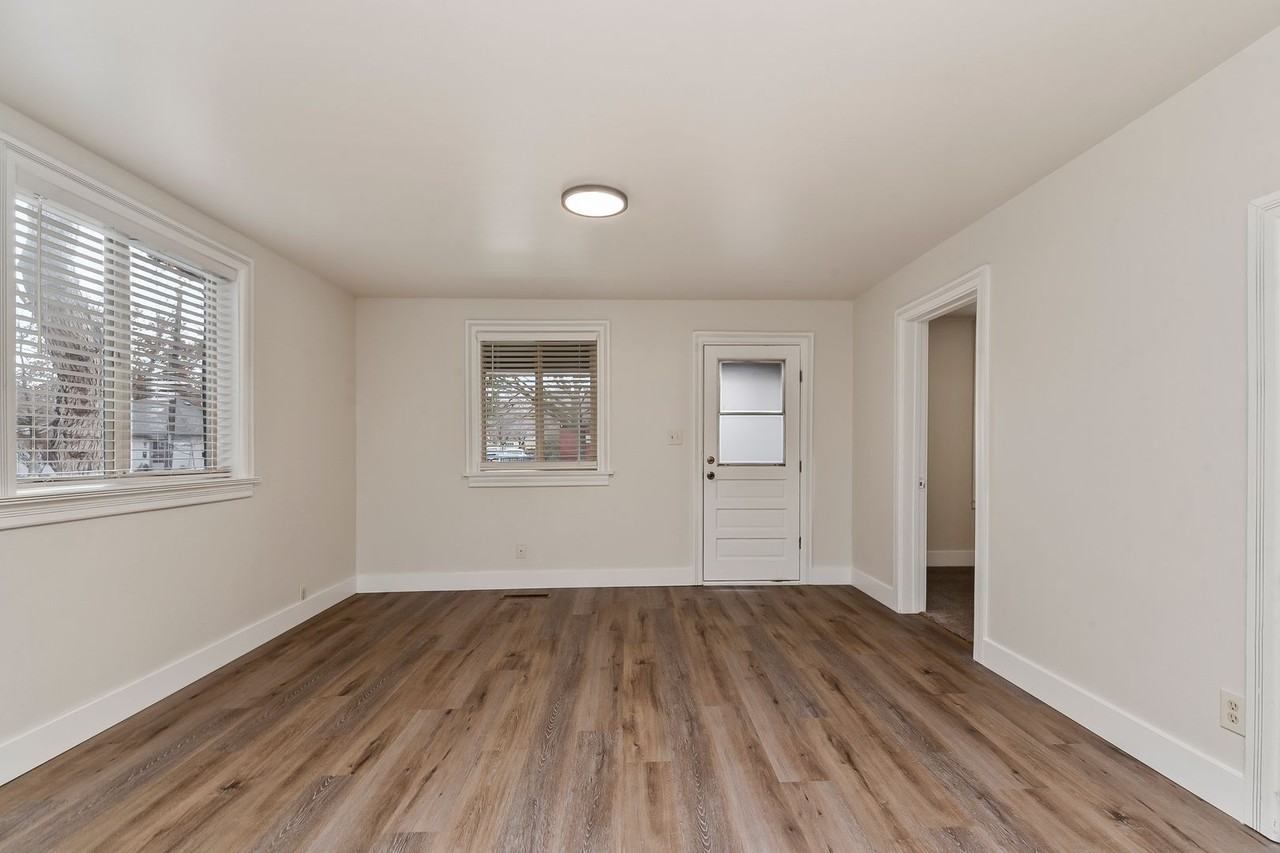 2500 W Madison Ave - Photo 7 of 29