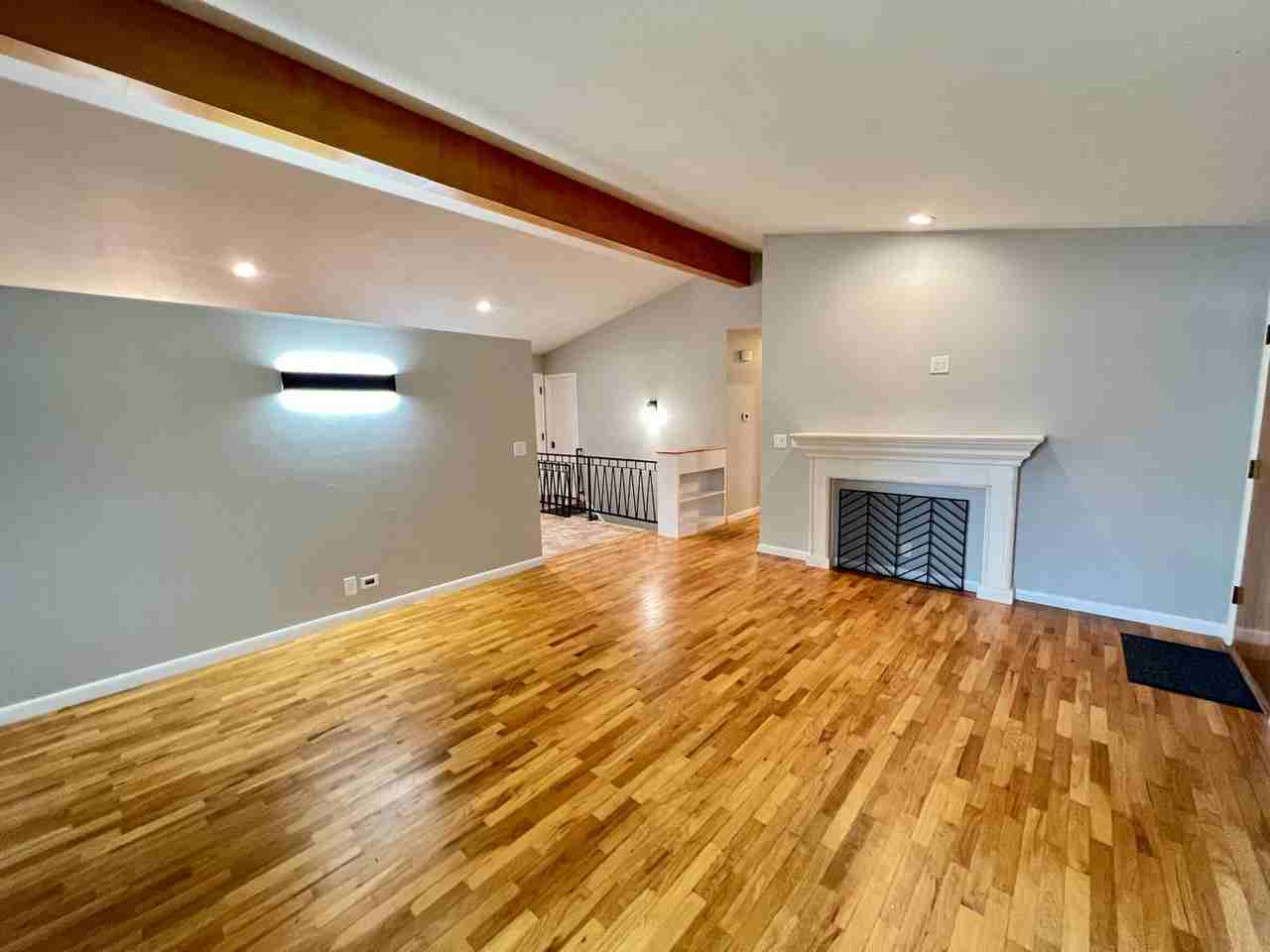 2539 Howard Ave - Photo 2 of 30