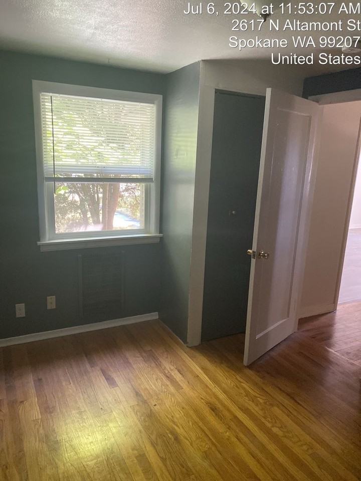 2617 N Altamont St - Photo 2 of 16